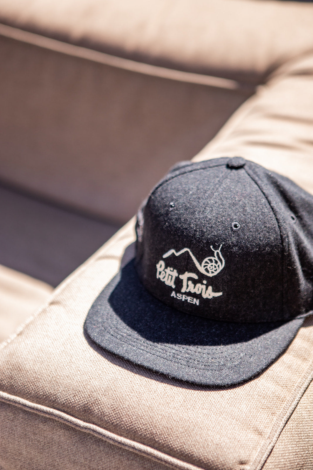 Petit Trois Aspen Snapback, Black