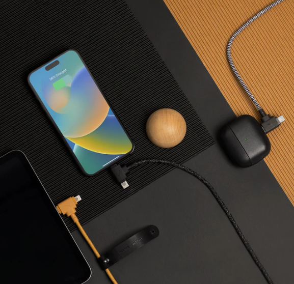 Belt Cable Duo Charger - Lightning, USB-C to USB-C
