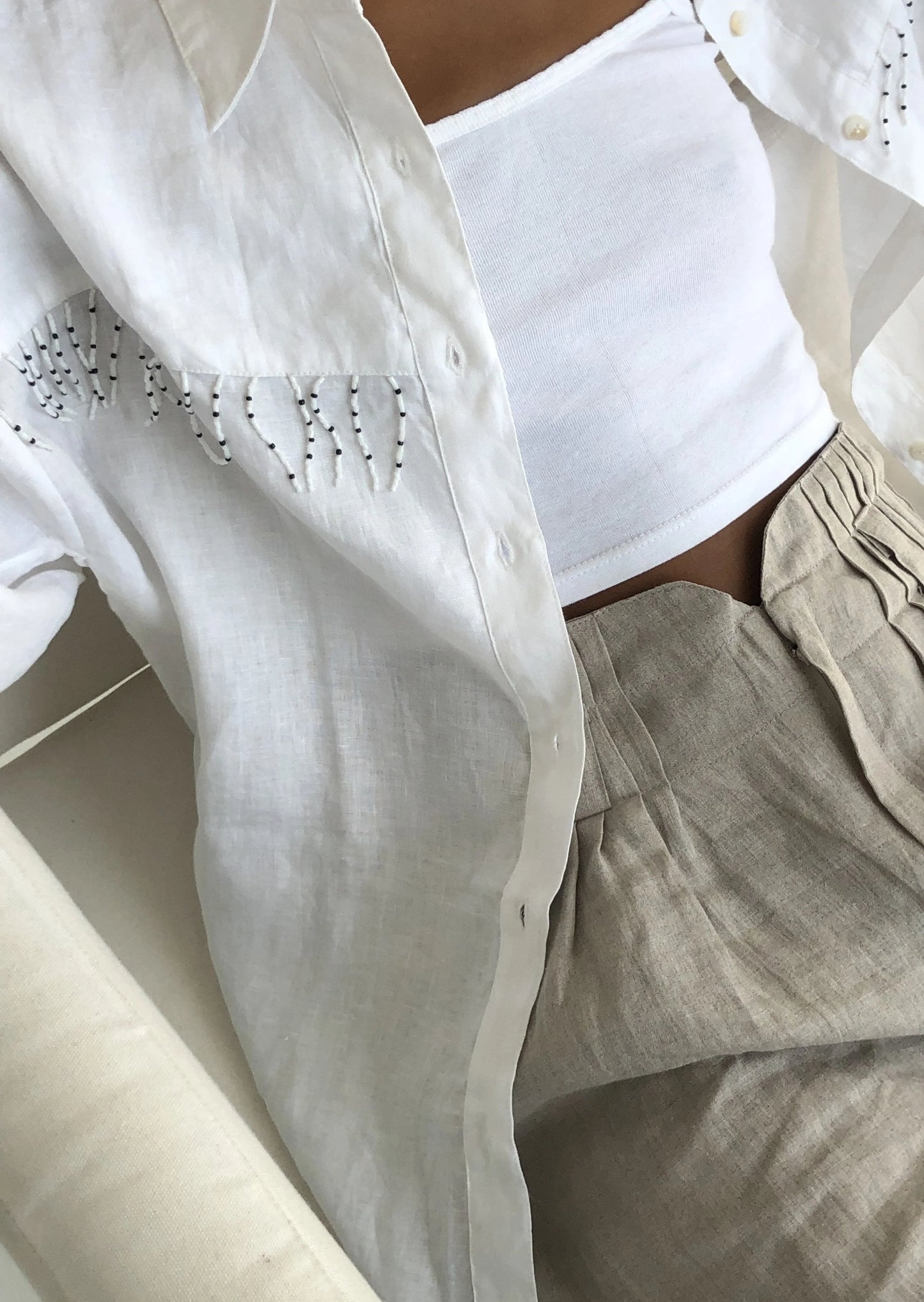 White Ulu | Black & White Fringe
